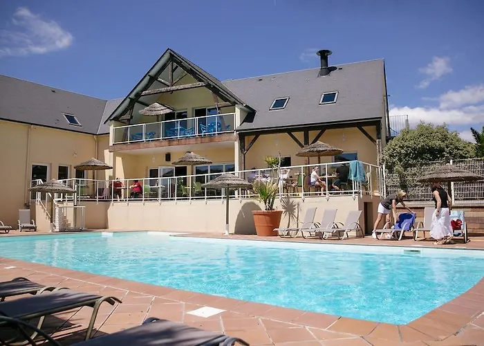 Campsite Camping Saint Michel Courtils